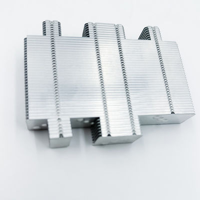 CPU এর জন্য কাস্টমাইজড CNC মেশিনিং পার্টস কপার অ্যালুমিনিয়াম রেডিয়েটর ফিন